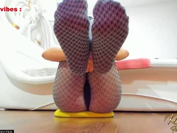 webcam girl krisi_kiss live cam image #11701689