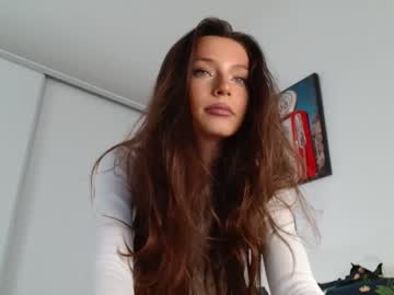 webcam girl isia_slay live cam image #3348952