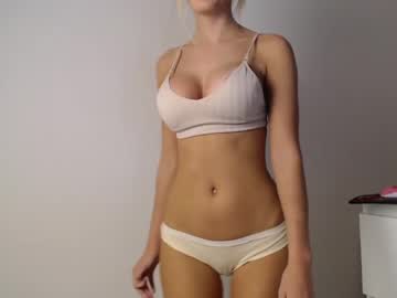 webcam girl trixie_taylor live cam image #8169099