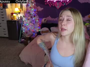 webcam girl pr3ttyp1nkpussy live cam image #11339796