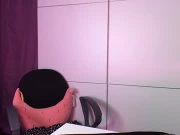 webcam girl renesmi3 live cam image #91700