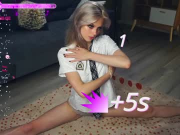 webcam girl audreycarvin live cam image #9608449