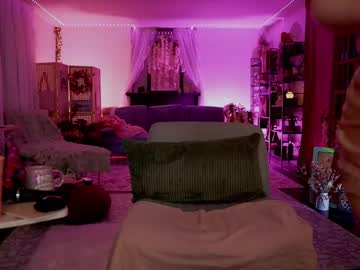 webcam girl juliette_garden live cam image #12542433