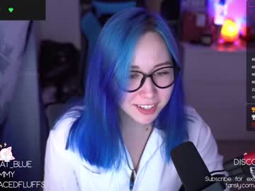 webcam girl blue_mooncat live cam image #5788074