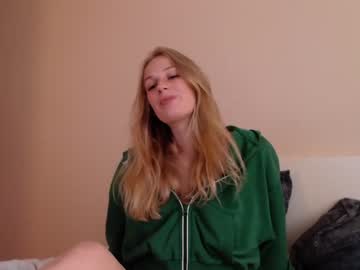 webcam girl magic_couple13 live cam image #6652046
