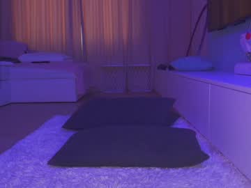 webcam girl aveksmr live cam image #3308880