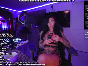 webcam girl evelyne92 live cam image #11355034