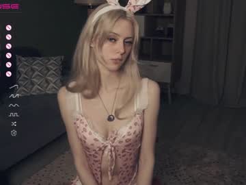webcam girl audreycarvin live cam image #8973620