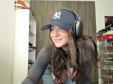webcam girl lindabluee live cam image #12333501