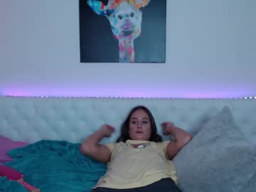 webcam girl holihurricane live cam image #2915953