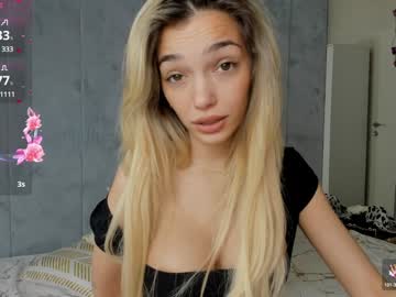 webcam girl sassyt33n live cam image #12571550