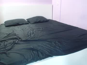 webcam couple sweetyadeleeee live cam image #3885370