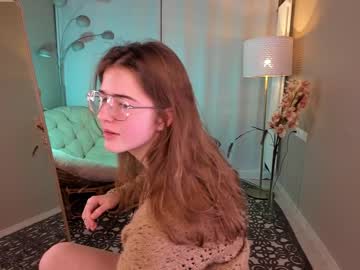 webcam girl zlata_luna live cam image #555841