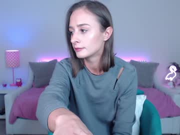 webcam girl holihurricane live cam image #1471263