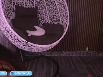webcam girl dakota_leex live cam image #12394753