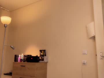 webcam girl sexybarbi live cam image #3677665