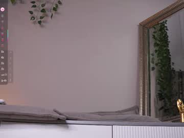 webcam girl darlinechapel live cam image #12351907