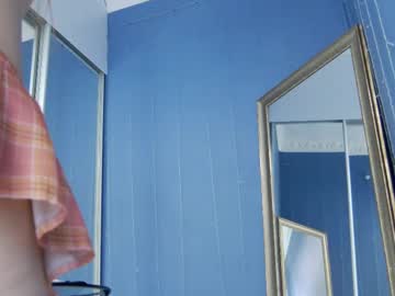 webcam girl kriskras__ live cam image #12985598