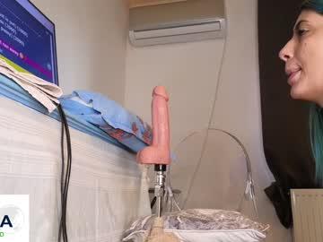webcam couple lenoreandjasonsroom live cam image #12051941