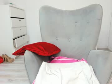webcam girl dariaa_doll live cam image #8080899