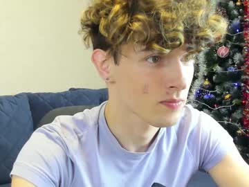 webcam man james_mil live cam image #4737352