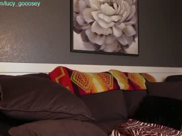 webcam girl lucy_gooosey live cam image #6657630