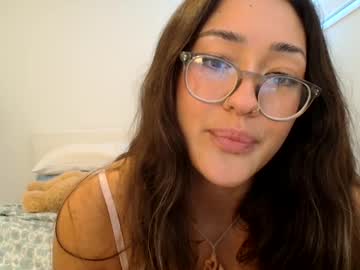 webcam girl teleaevansss live cam image #12102614