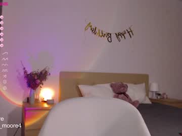 webcam girl lumoore live cam image #6770209