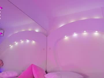 webcam girl emilylittle live cam image #10975709