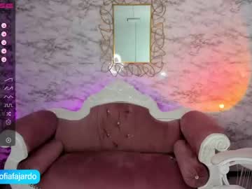 webcam girl sweet_littleee live cam image #4413933