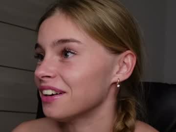 webcam girl abby_laker live cam image #11285614
