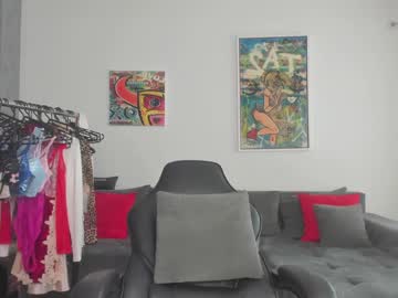 webcam girl melon_mussy live cam image #9316895