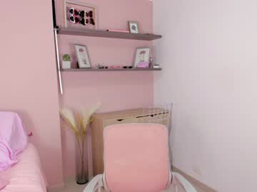 webcam girl little_effy18_ live cam image #10273541