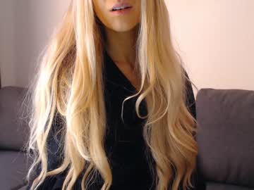 webcam girl pervyblonde live cam image #1127687