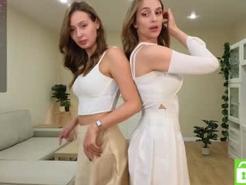 webcam girl artiprincess live cam image #10287352