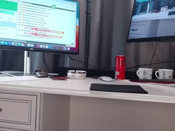 webcam girl carmela_fox live cam image #4153422