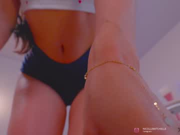 webcam girl nicolle_mitchelle live cam image #9707039