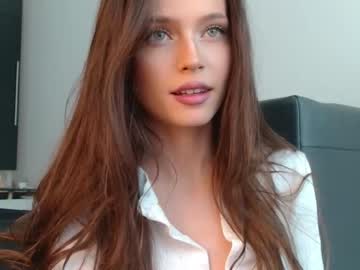 webcam girl isia_slay live cam image #3072074