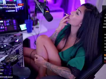 webcam girl evelyne92 live cam image #7460951