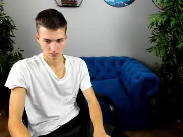webcam man kevin_dickinson live cam image #3580194