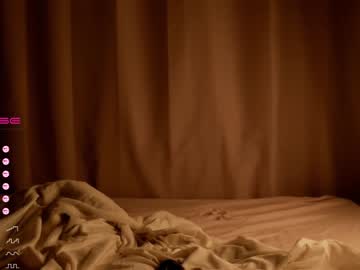 webcam girl unicorngirls live cam image #2651223