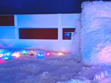 webcam girl mayadelevinnge live cam image #4240182