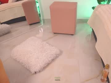 webcam girl germaine_jones live cam image #10252091