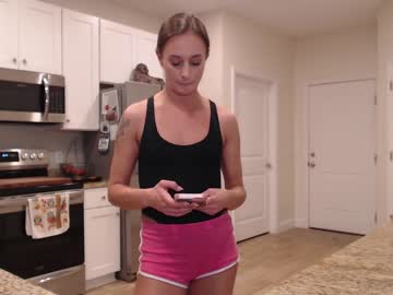 webcam girl holihurricane live cam image #7338441