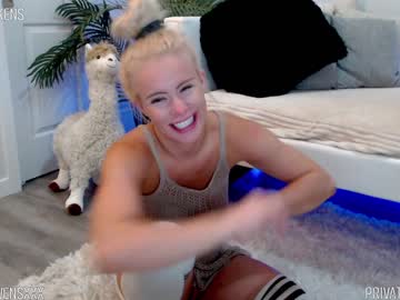 webcam girl oliviaowens live cam image #1402880