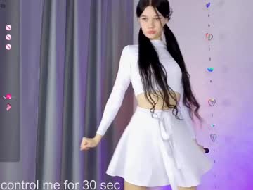 webcam girl lynaleex live cam image #11957450