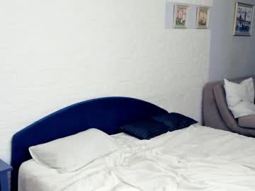 webcam girl hannahdixona live cam image #8047846