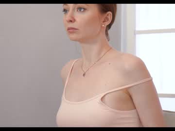 webcam girl mona_elisa live cam image #7349089