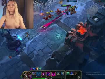 webcam girl yolandabertha live cam image #6380138