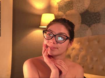 webcam girl crystalreves live cam image #1991026